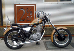 217 SR400 – SR400/SR500のカスタムバイクショップ 2%erツーパーセンター